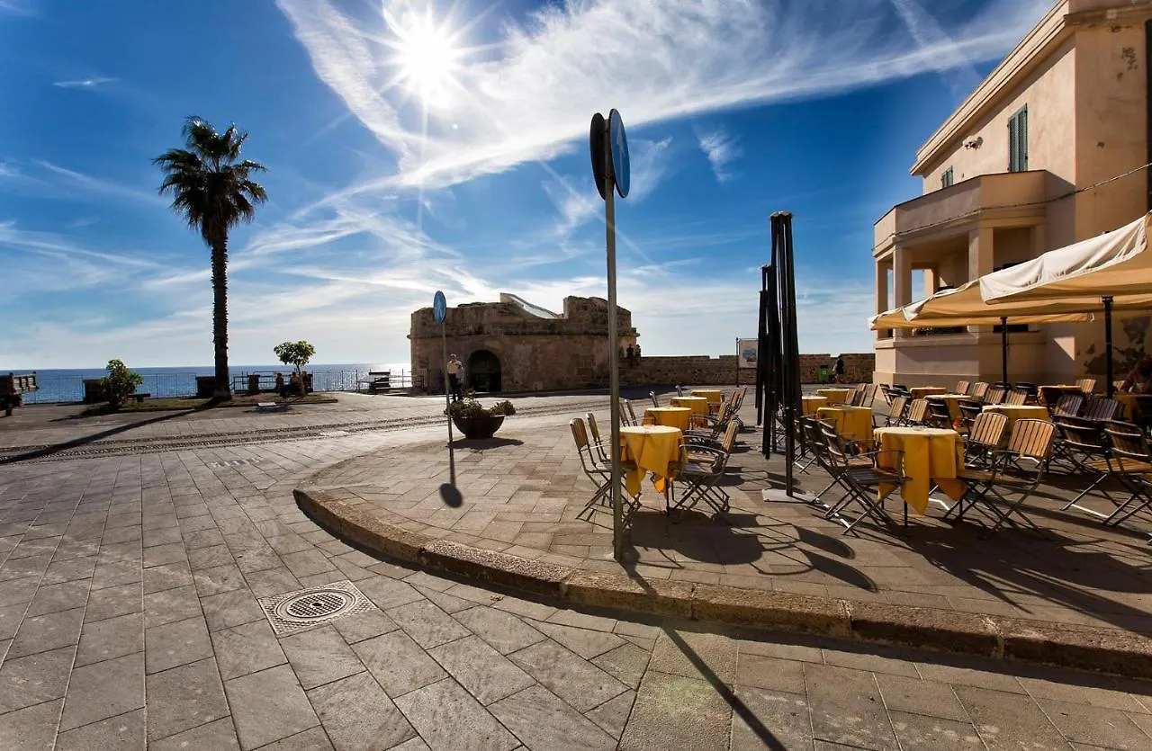 Apartment Ruby On The Bay In Old Town Alghero Italy