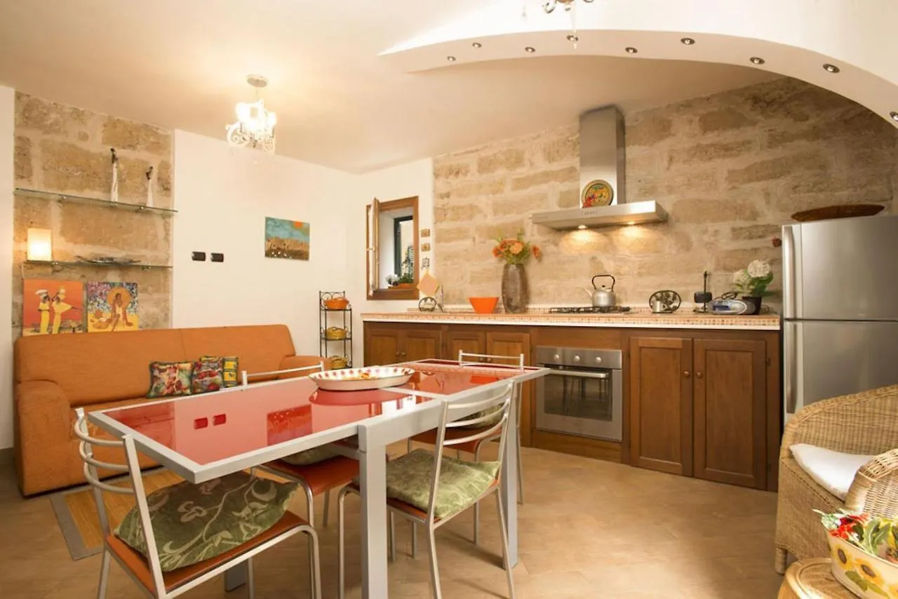 Ruby On The Bay In Old Town Alghero Appartamento